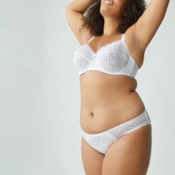 Slip Star White Luccia 9 Slip Star White Luccia -Bestform Lingerie BL02409 016 WEB 31 ba256f8d d5fb 48e9 9a76 6e0ef3b60b3e